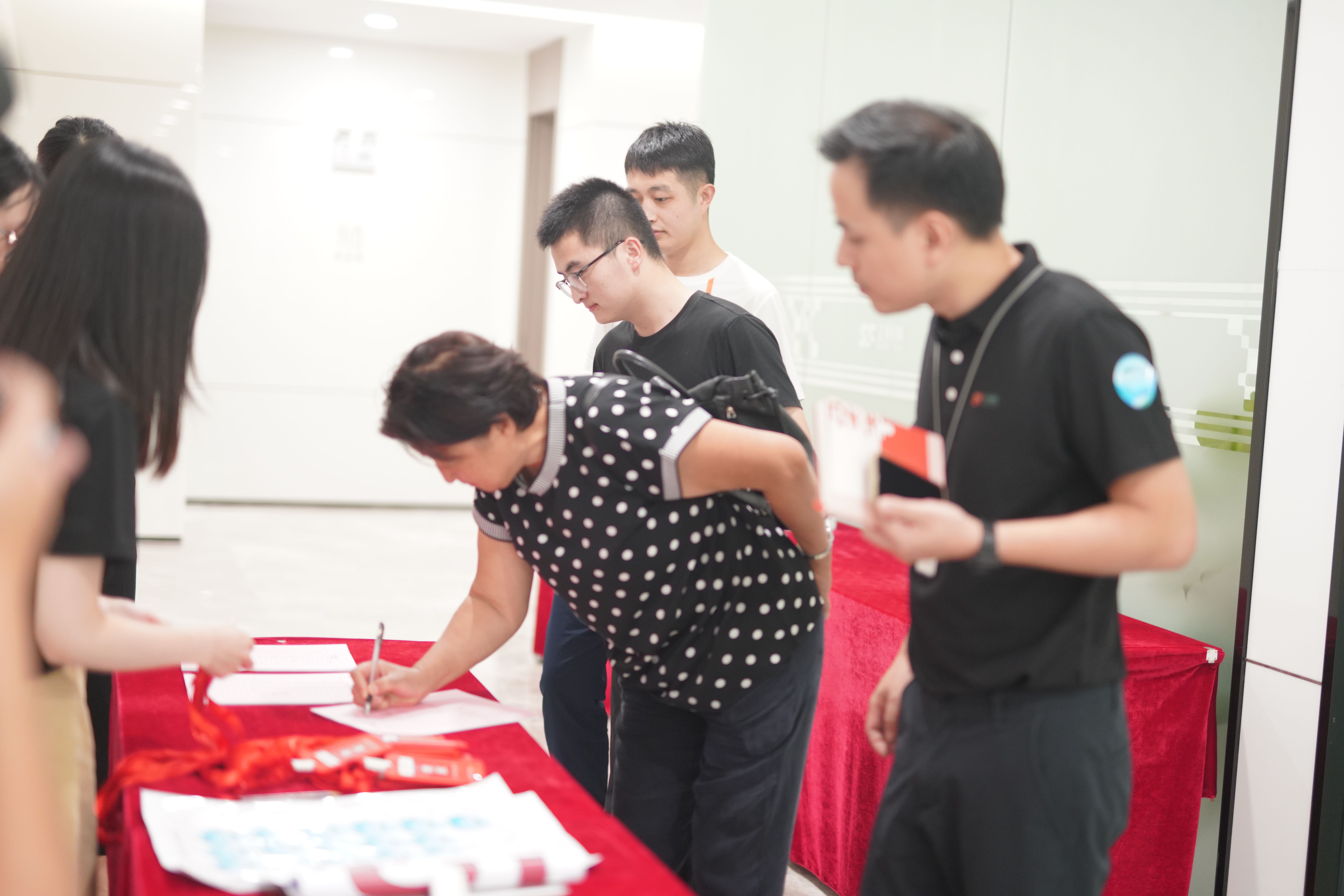 mg����ͻ�ơ�������(����)�ٷ���վ